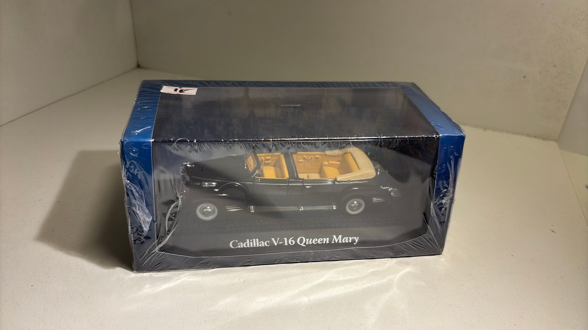 Cadillac v-16 queen mary atlas 1.43, Hobby en Vrije tijd, Modelauto's | 1:43, Overige merken, Auto, Ophalen of Verzenden, A