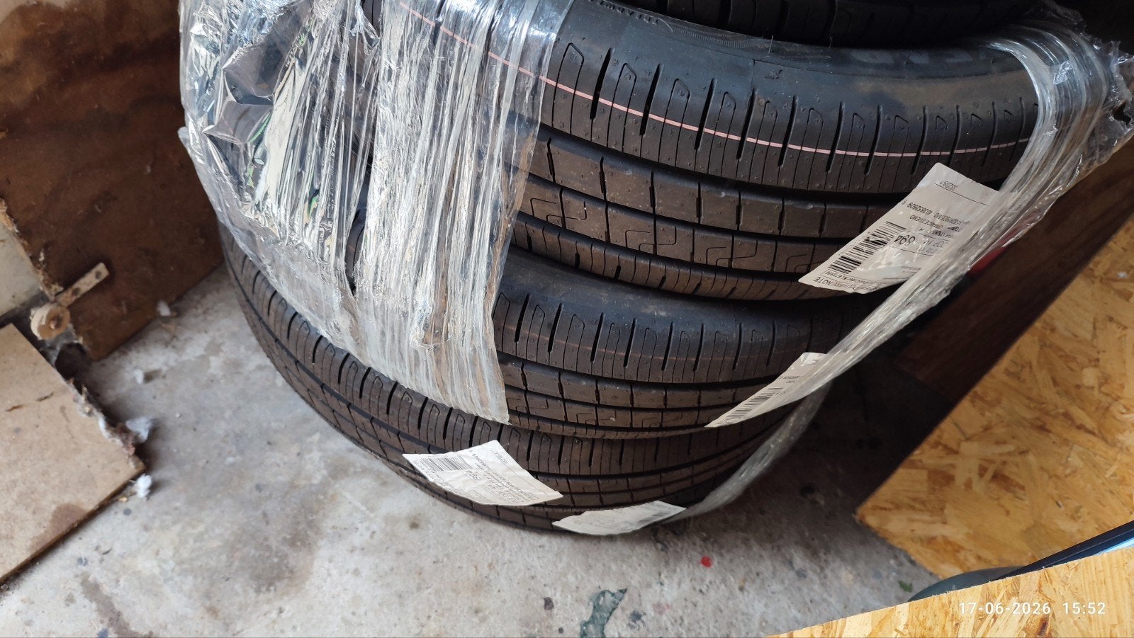 4x Goodyear Efficiënt grip Performance 2 175/65 R17 87H, Auto-onderdelen, Ophalen, 175 mm, Nieuw, 17 inch