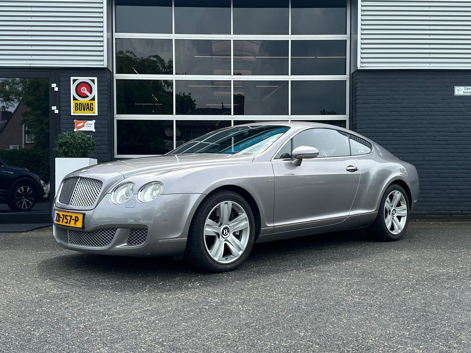 Bentley Continental GT 6.0 W12 Facelift, Youngtimer Automaat, Auto's, Bentley, Automaat, Gebruikt, Automatische klimaatregeling