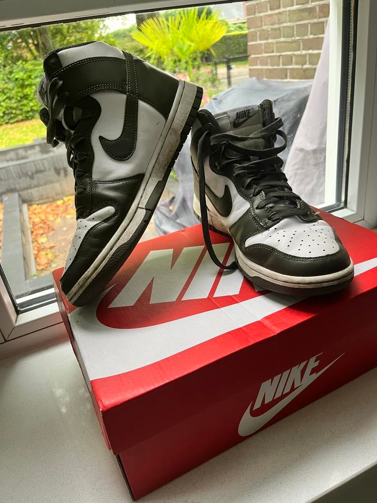 Nike dunk high Khaki, Ophalen of Verzenden, Zo goed als nieuw, Overige kleuren
