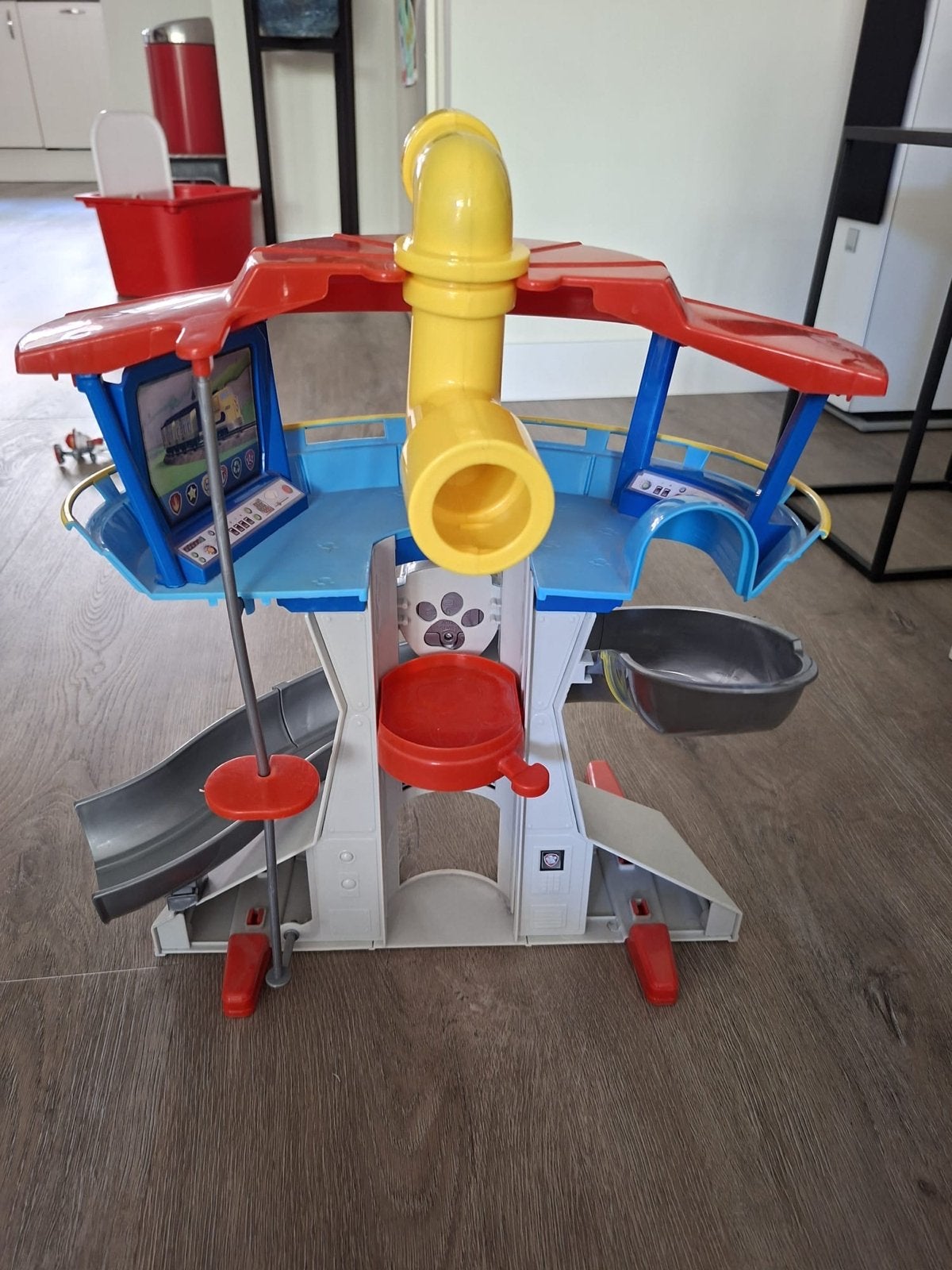 Paw Patrol Uitkijktoren met voertuigen en figuren, Kinderen en Baby's, Speelgoed | Actiefiguren, Ophalen, Gebruikt