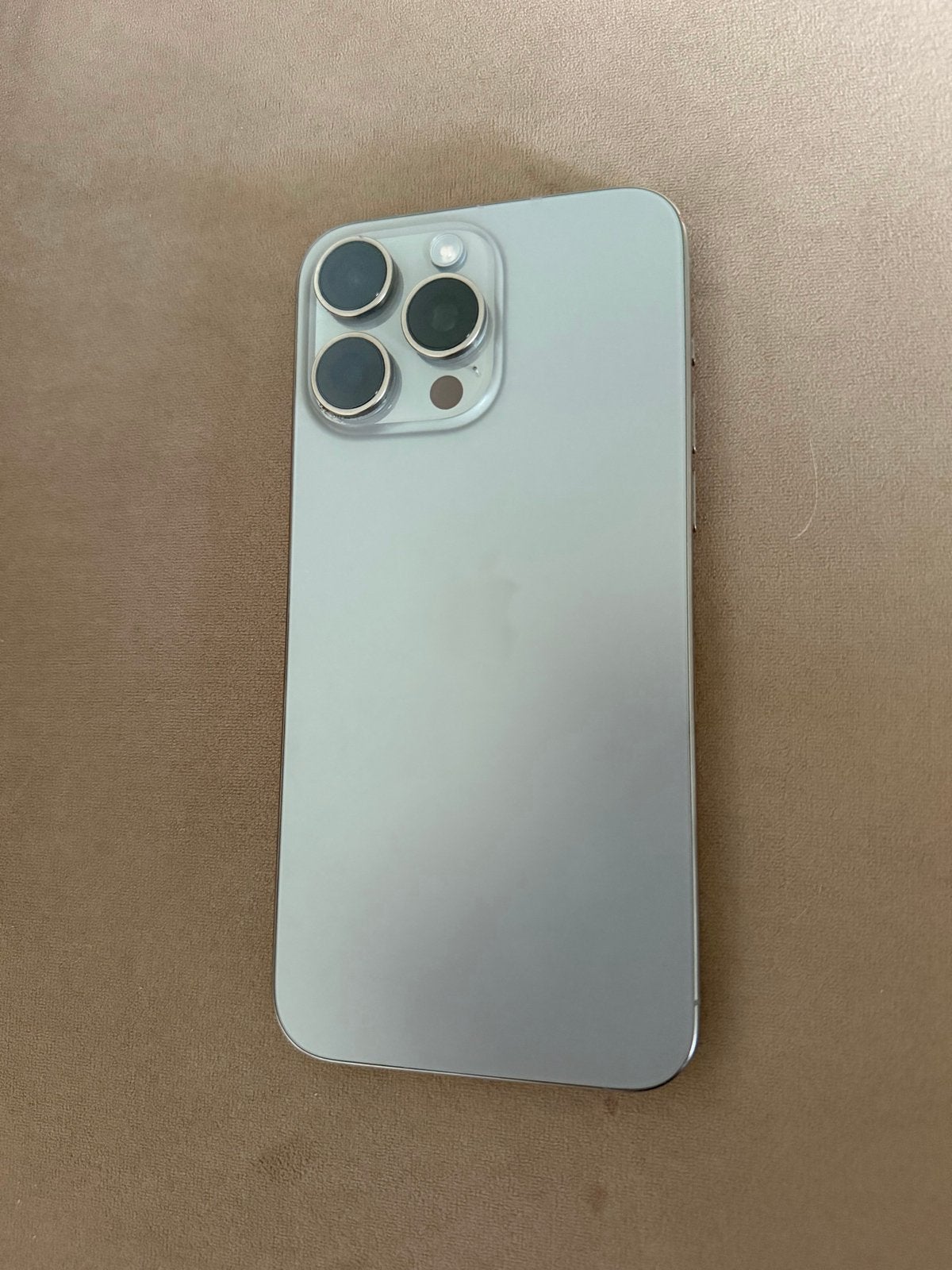 iPhone 15 Pro Max 256GB in goede staat! Geen mankementen, IPhone 15 Pro Max, Zo goed als nieuw, Zonder simlock, Zonder abonnement