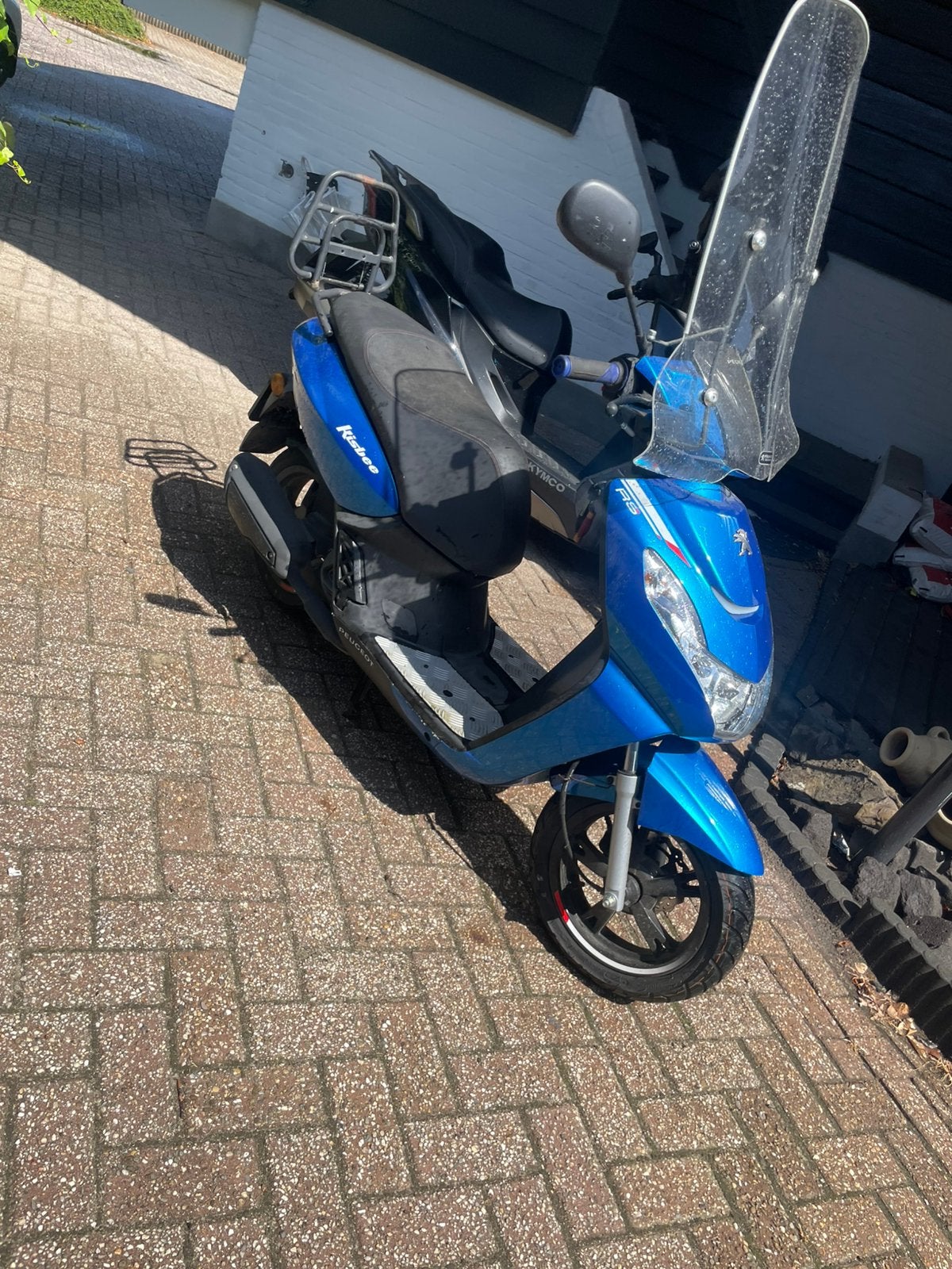 Goedwerkende peugeot kisbee, Fietsen en Brommers, Brommeronderdelen | Scooters, Ophalen of Verzenden, Zo goed als nieuw, Overige typen