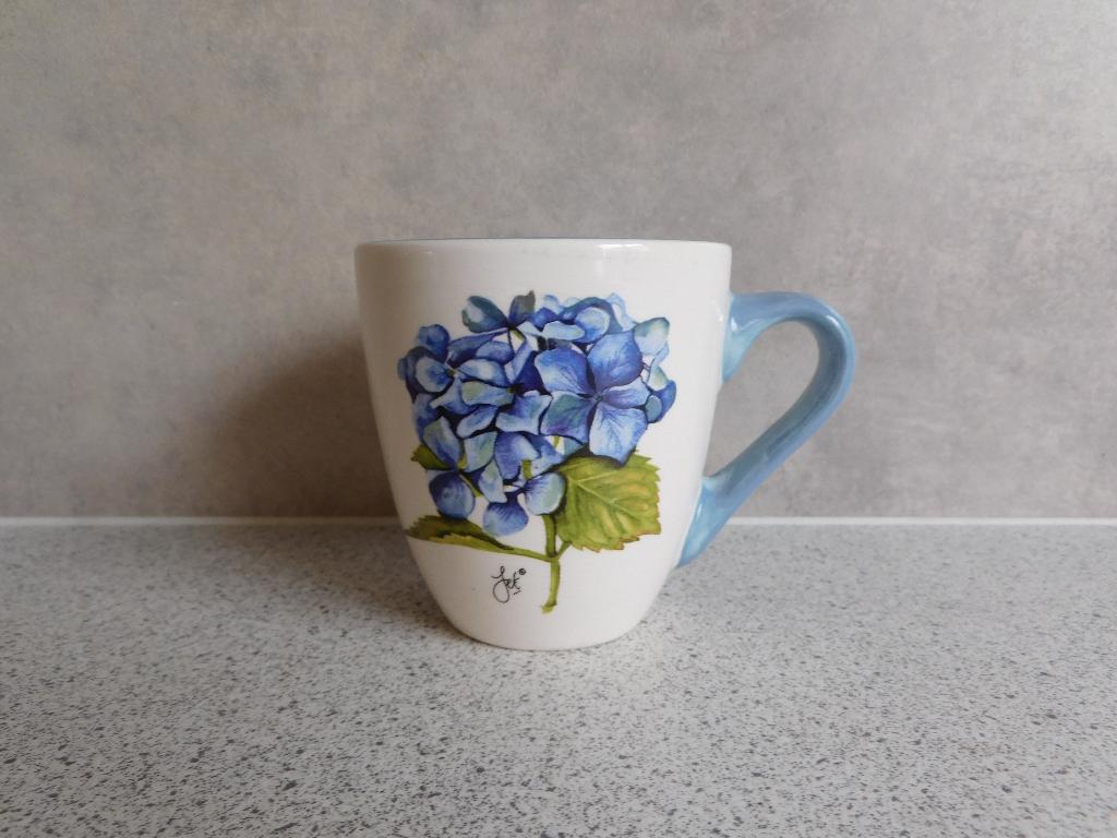 Mok 8,5x8 cm. Hortensia JET by ter Steege, Ophalen of Verzenden, Zo goed als nieuw, Overige stijlen, Kop(pen) en/of Schotel(s)