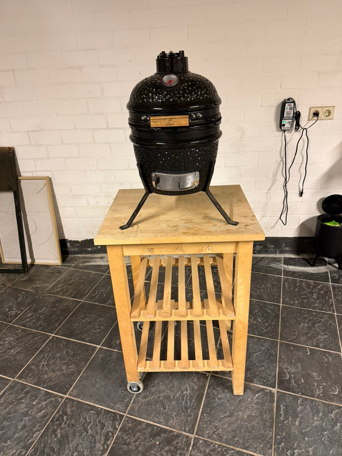 Kamado 27cm, Ophalen, Gebruikt, Met accessoires