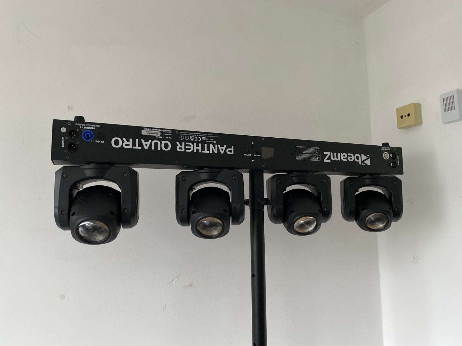 🎉Movinghead-bar🚨 TE HUUR BeamZ Panther Quatro Beam Bar, Muziek en Instrumenten, Ophalen, Zo goed als nieuw, Licht, Geluidgestuurd