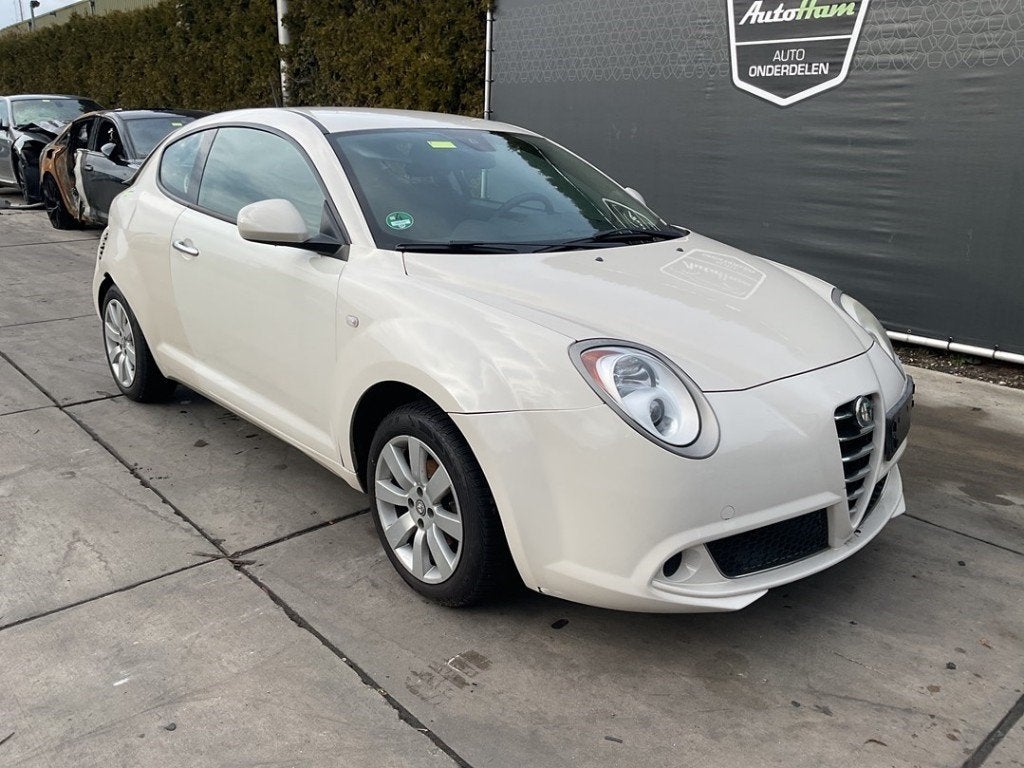 Spatbord Rechts Voor Alfa Romeo MiTo (955) 2009 50509311, Stellantis Europe S.p.A, Gebruikt, IPC D1-09 Bahnhofsplatz, Rüsselsheim am Main 65423, , Duitsland
