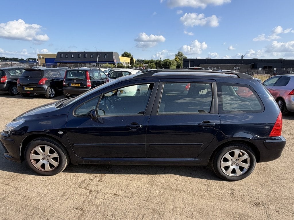 Peugeot 307 Break 1.6 HDiF Premium| CLIMA| CRUISE| LM| TREKH, Stof, Gebruikt, 1288 kg, Blauw