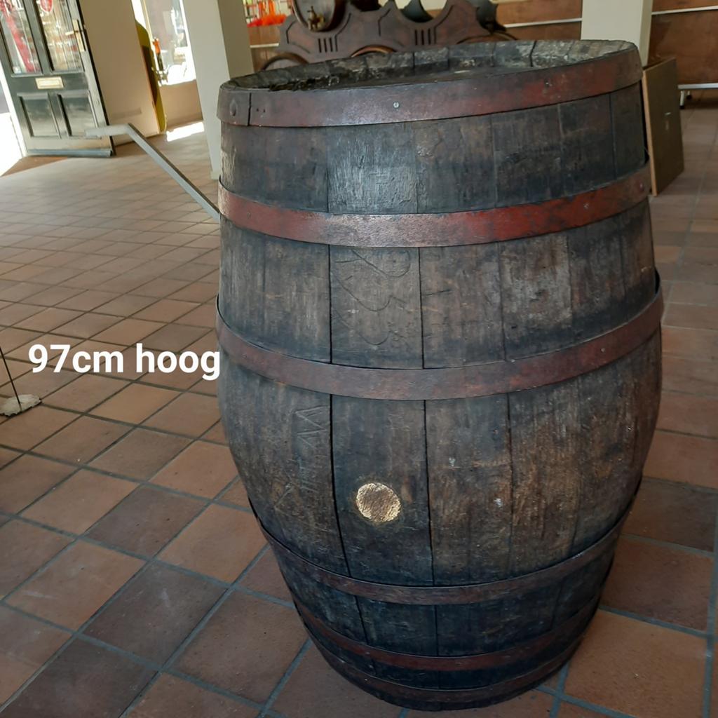 Houten wijnvat / tontafel - mancave decoratie, Ophalen