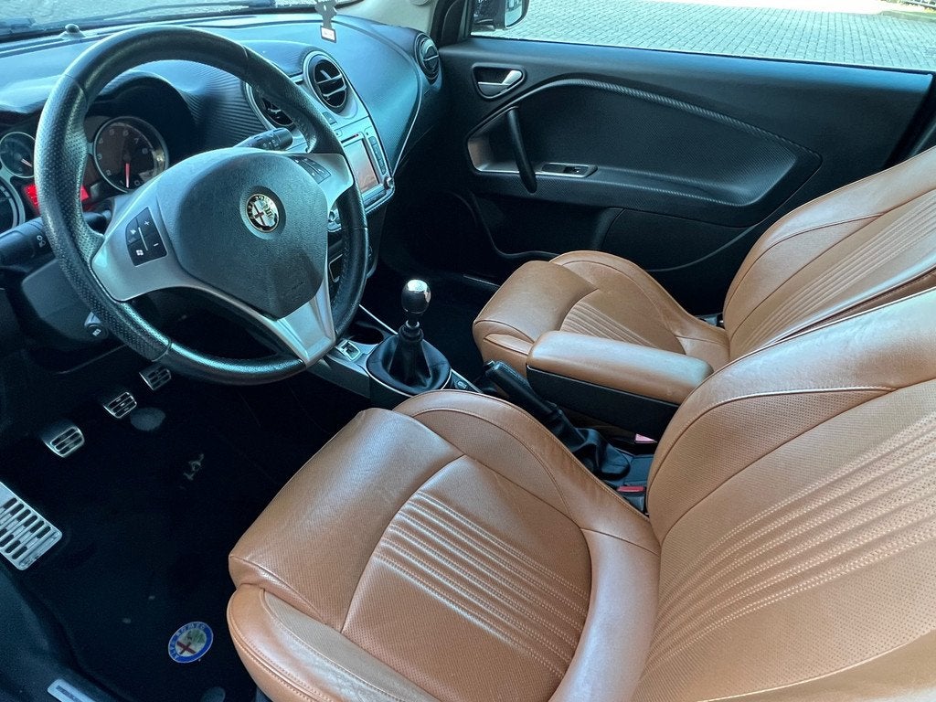 Alfa Romeo MiTo 0.9 TwinAir Distinctive, Vol Leder, Parkeers, Voorwielaandrijving, Euro 5, 86 pk, Gebruikt