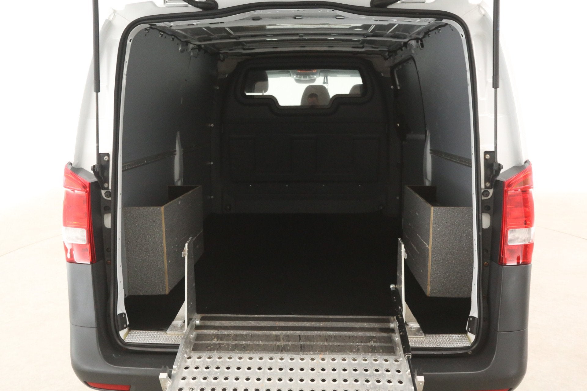 Mercedes-Benz Vito CDI Extra Lang | Oprijplaat | Airco | Cam, Auto's, Voorwielaandrijving, Gebruikt, Euro 6, 4 cilinders