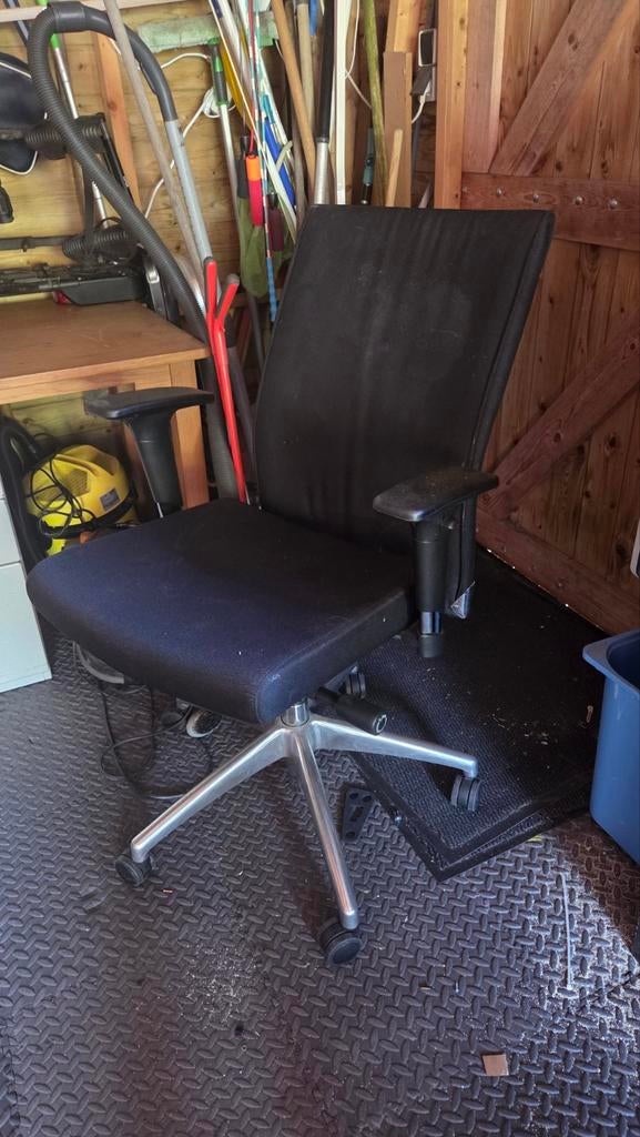 Gratis Bureaustoel - Rugleuning defect, Huis en Inrichting, Bureaustoelen, Ophalen, Gebruikt, Zwart, Bureaustoel