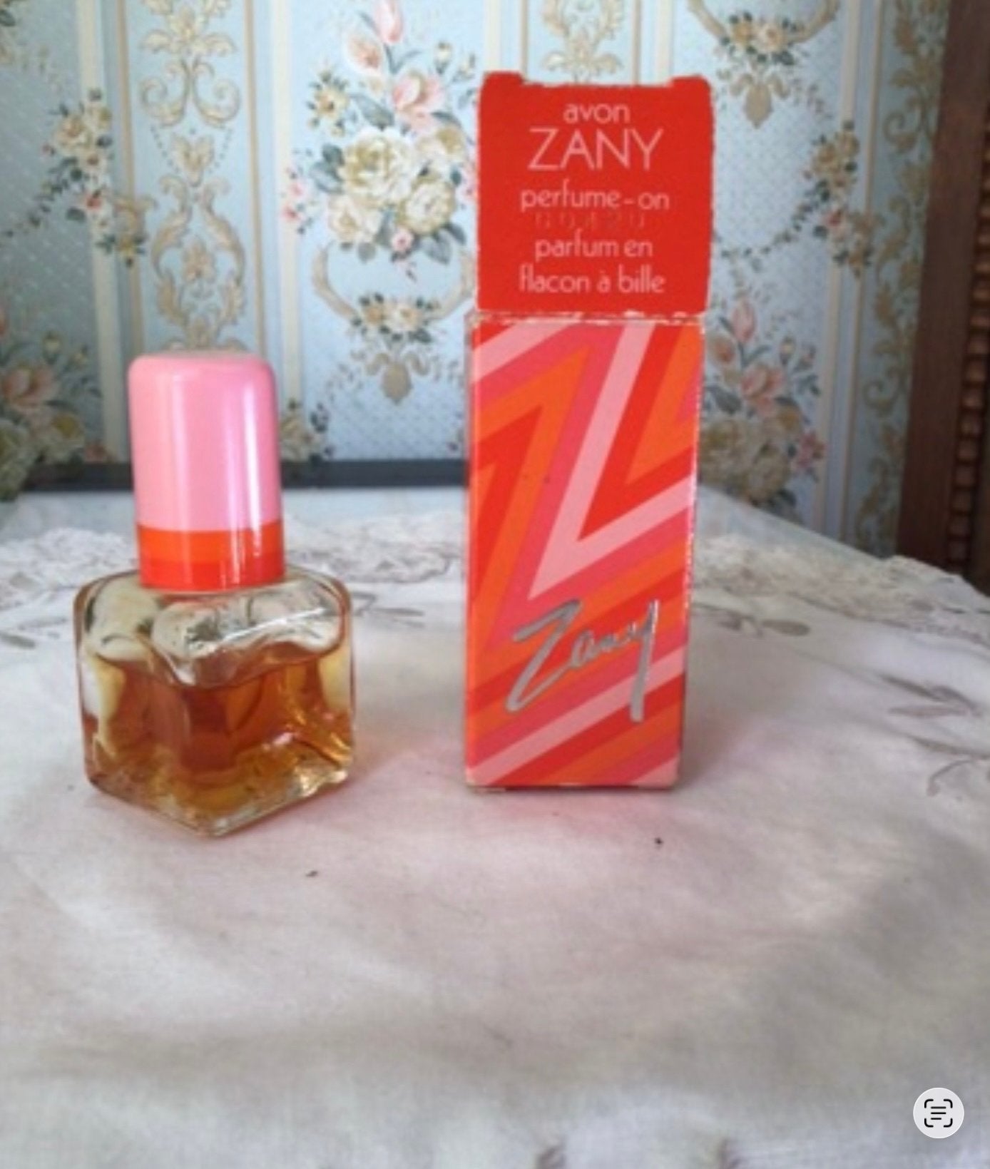 Zany parfum van AVON vintage, Ophalen, Zo goed als nieuw, Parfumfles