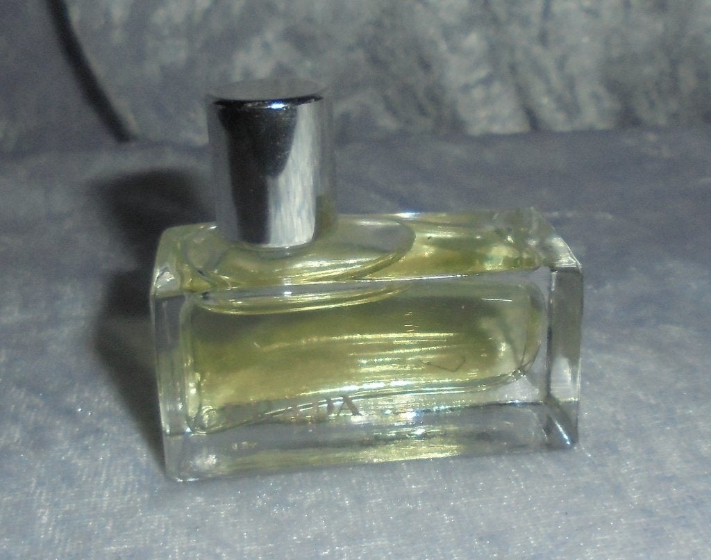 Mooie parfum mini - Prada, Ophalen of Verzenden, Zo goed als nieuw, Miniatuur, Gevuld
