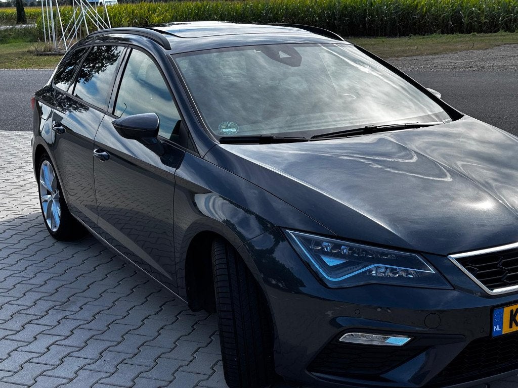 Seat Leon FR ST 1.5 TSI 150PK 2019 Grijs - Pano, Auto's, 1498 cc, 4 cilinders, 1194 kg, Leon