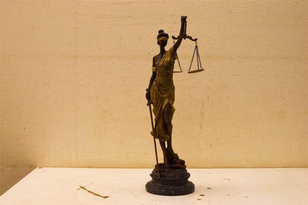Beeld van Vrouwe Justitia 51200, Verzamelen, Beelden en Beeldjes, Gebruikt, Mens, Ophalen of Verzenden