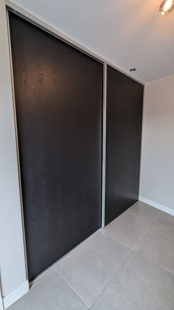 Built-in wardrobe/shelving unit, 250 tot 300 cm, Met deur(en), 75 cm of meer, Zo goed als nieuw