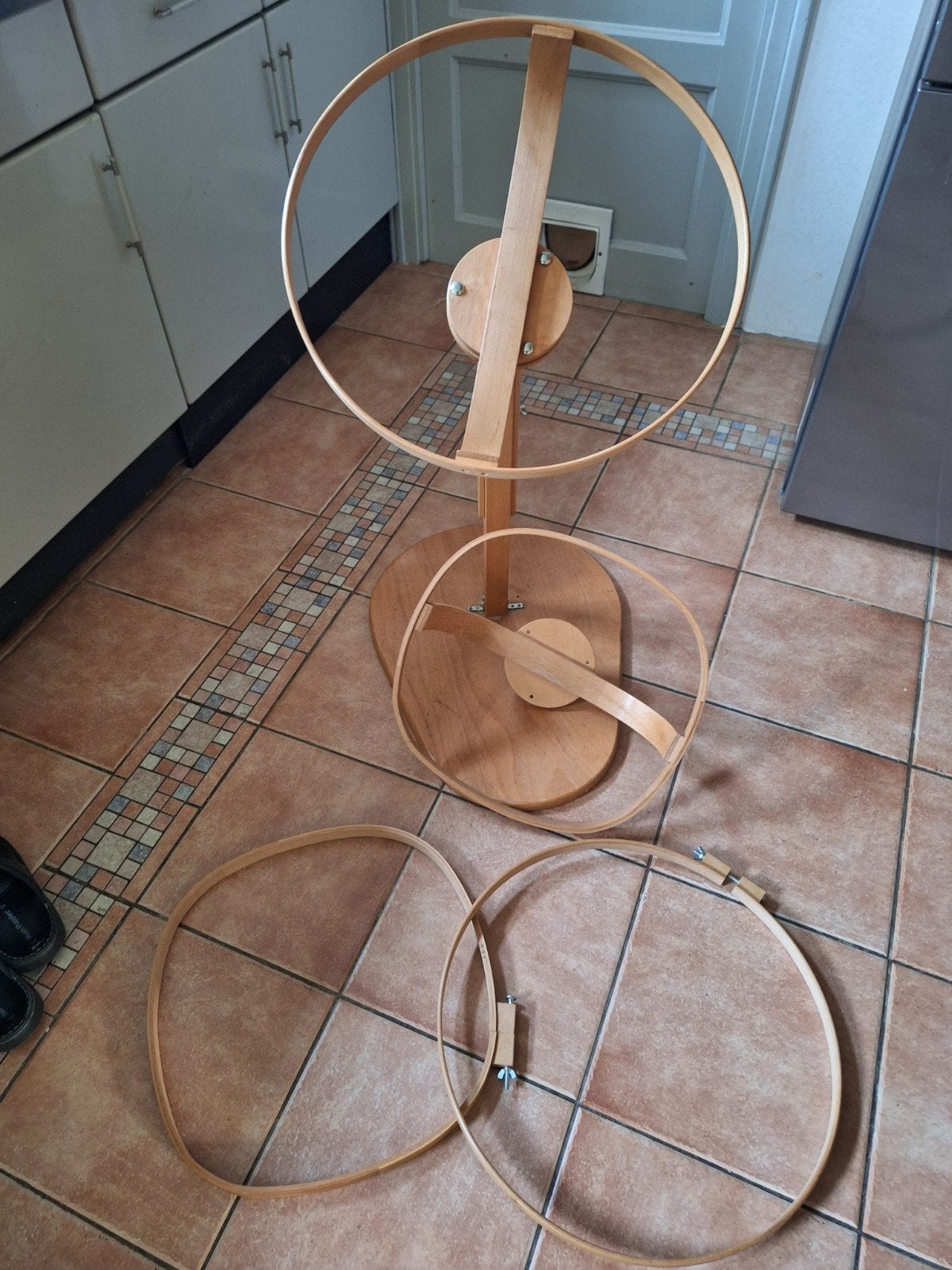 Houten Quilt- of Borduurstandaard met Ringen, Hobby en Vrije tijd, Ophalen of Verzenden, Gebruikt, Handborduren, Onderdeel of Toebehoren