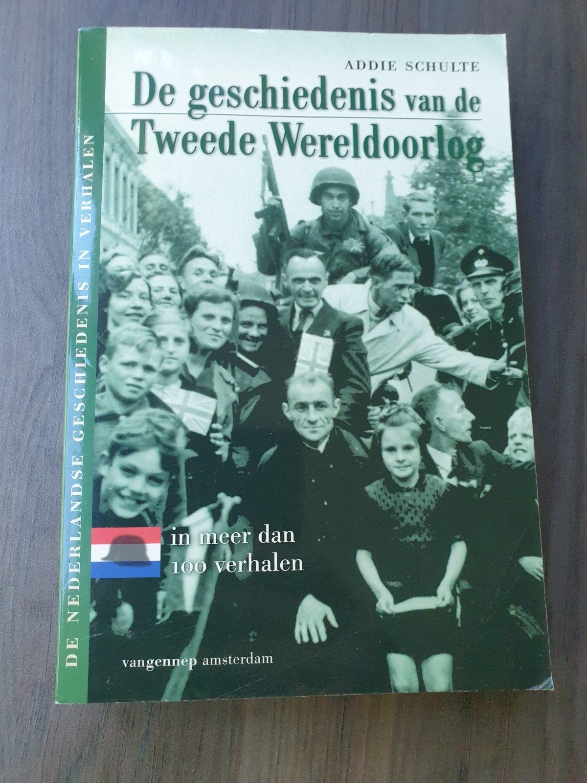 De geschiedenis van de Tweede Wereldoorlog in meer dan 100 v, Verzenden, Nieuw, A. Schulte