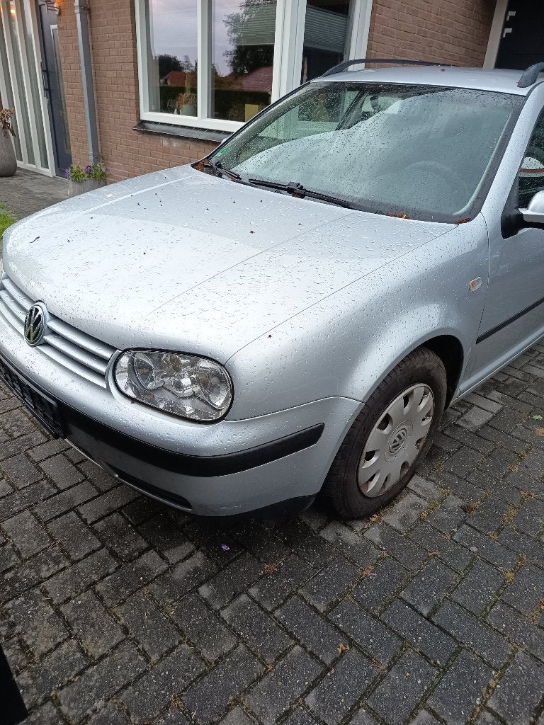 Volkswagen Golf station crossauto, Ophalen