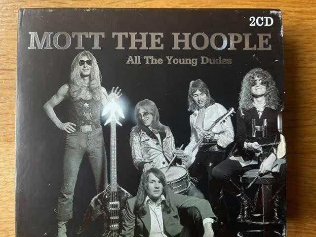 Mott the Hoople - All The Young Dudes (2CD), Ophalen of Verzenden, Zo goed als nieuw, Classic Rock, Inclusief doosje