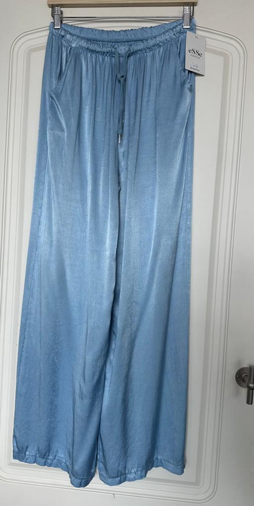 Zomer Broek , lichtblauw, recht model , one size, Blauw, Maat 42/44 (L), Nieuw, Ophalen of Verzenden