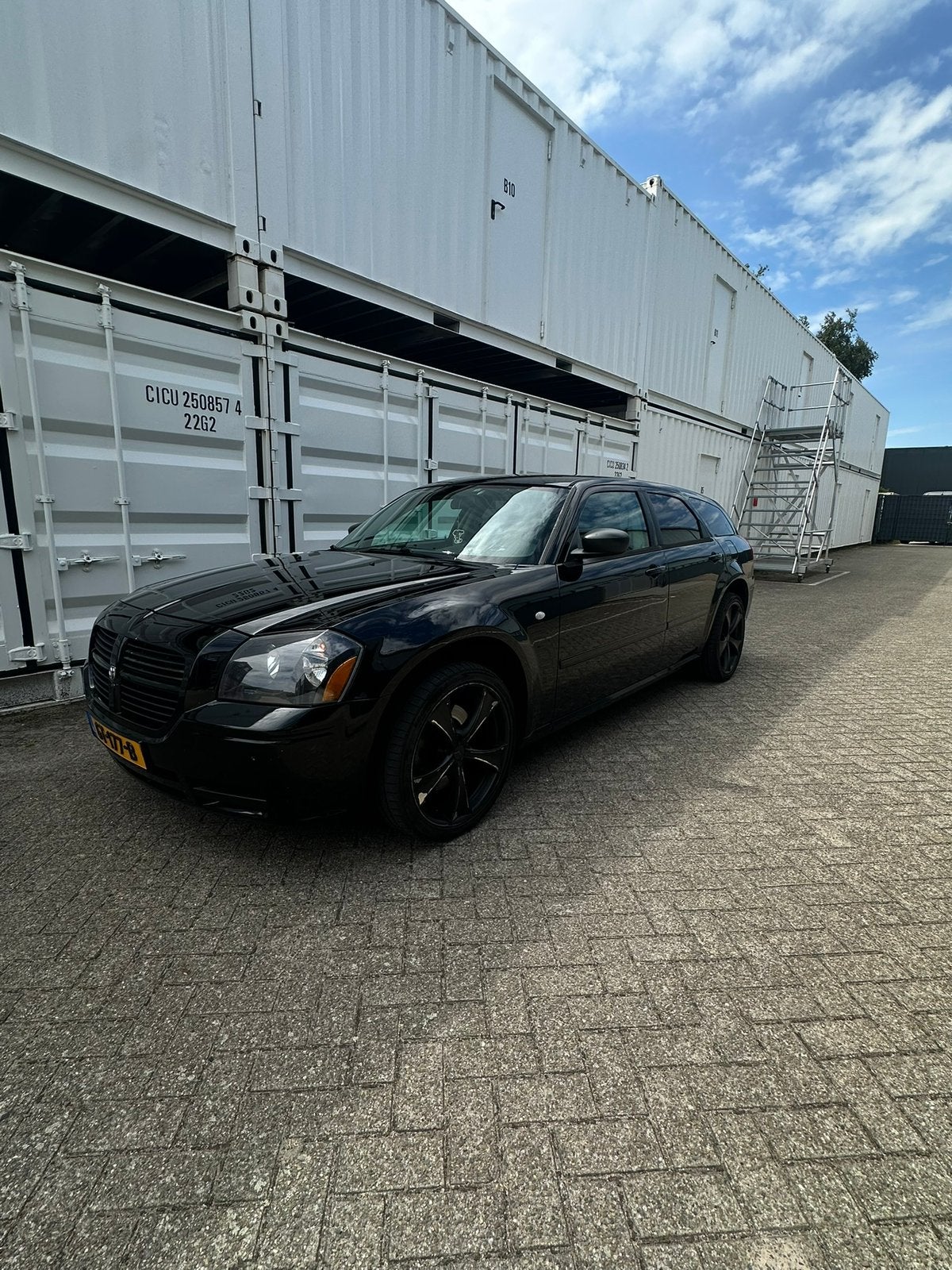 Dodge Magnum 3.5 V6 AWD – 2005 – APK 02/2027, 450 kg, 254 pk, Zwart, Stationwagon