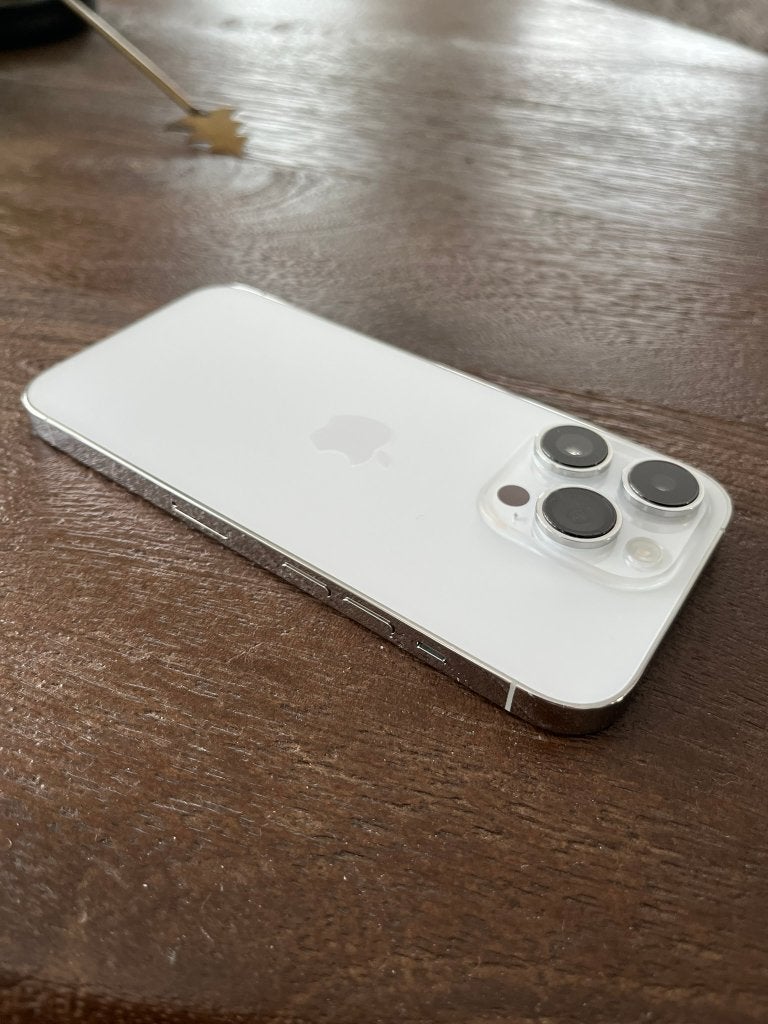 Foto 6 van Iphone 14 pro zilver