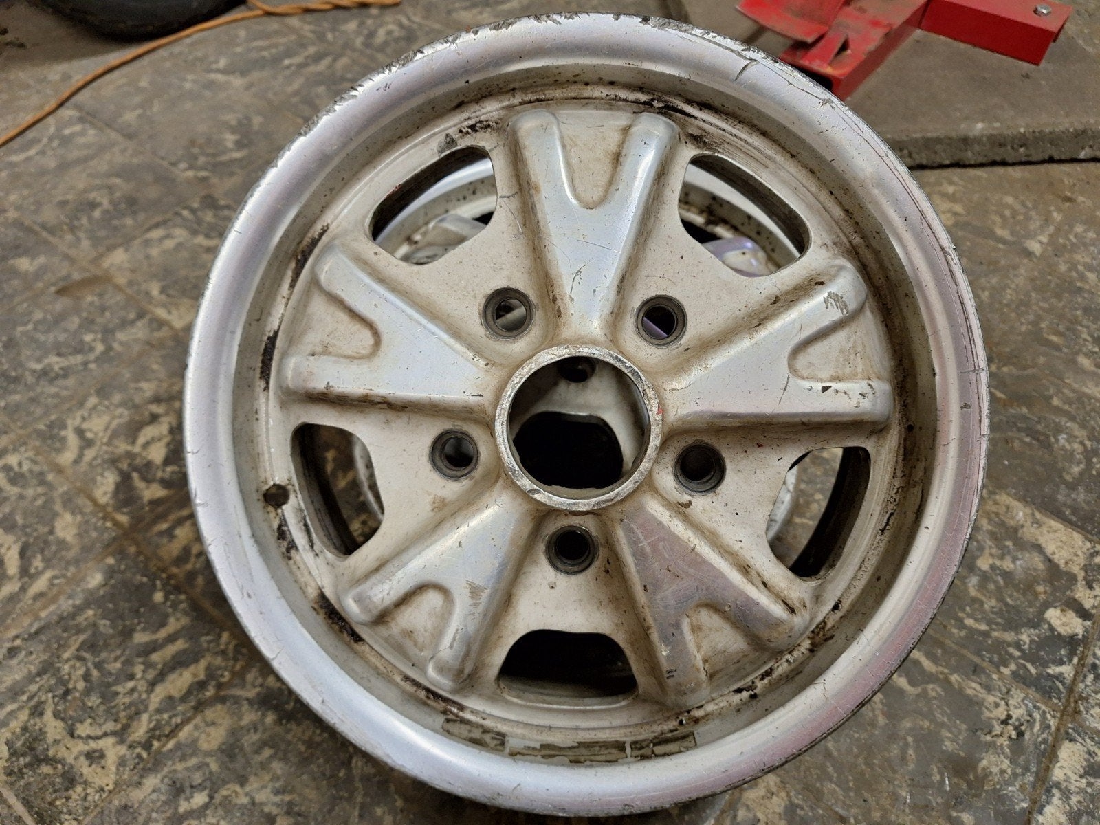 te koop fuchs velgen, Ophalen