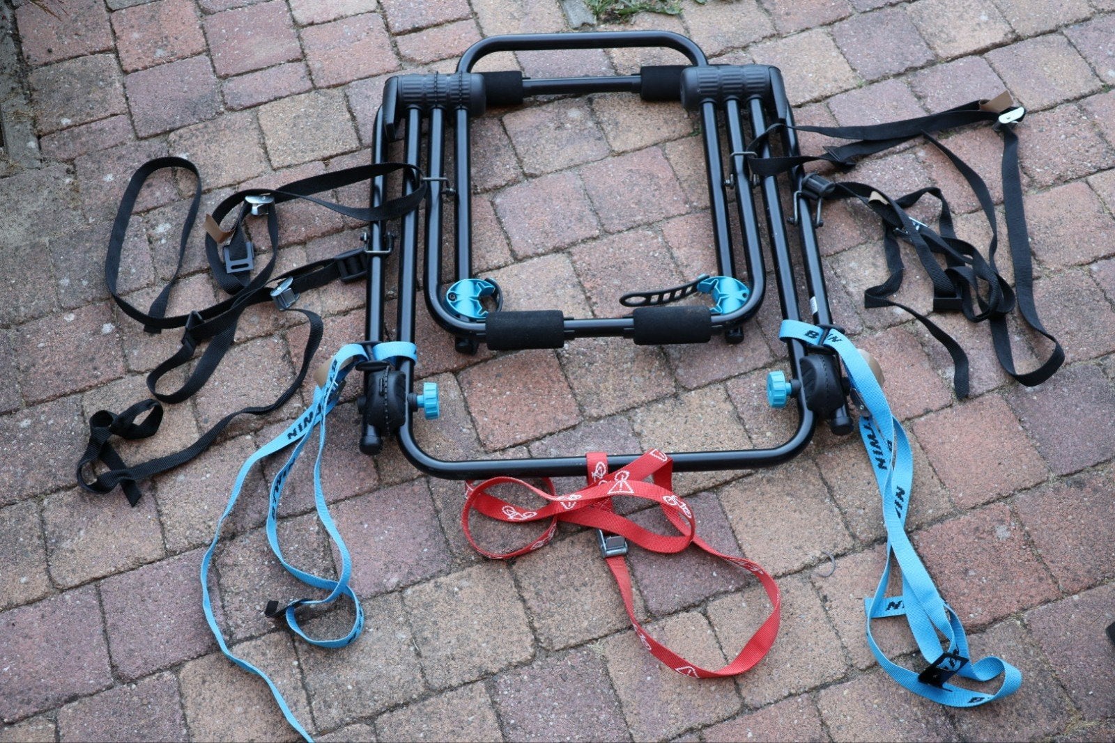 Btwin 320 drager voor op de achterklep., Auto diversen, Fietsendragers, Ophalen, 3 fietsen of meer, Gebruikt, Achterklepdrager