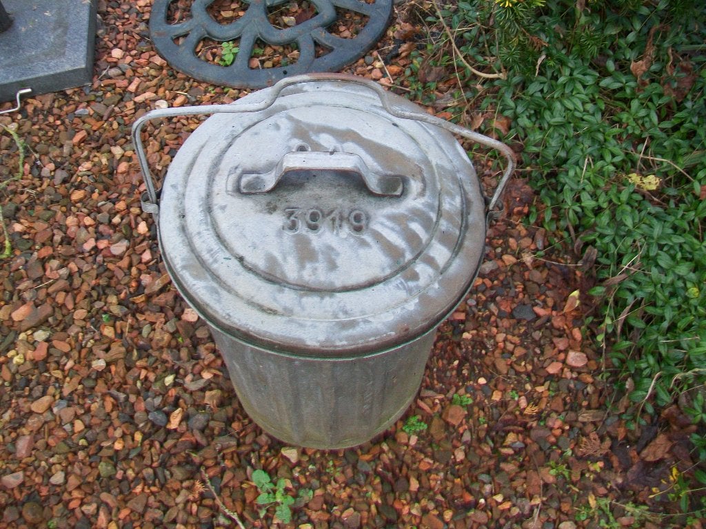 zinken vuilnisbak, Ophalen of Verzenden, Gebruikt