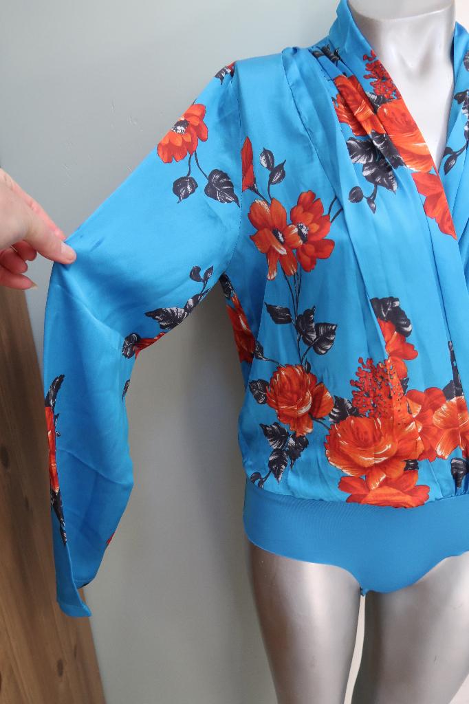 chique body blouse Zara maat M blauw rood, Maat 38/40 (M), Blauw, Zara, Ophalen of Verzenden