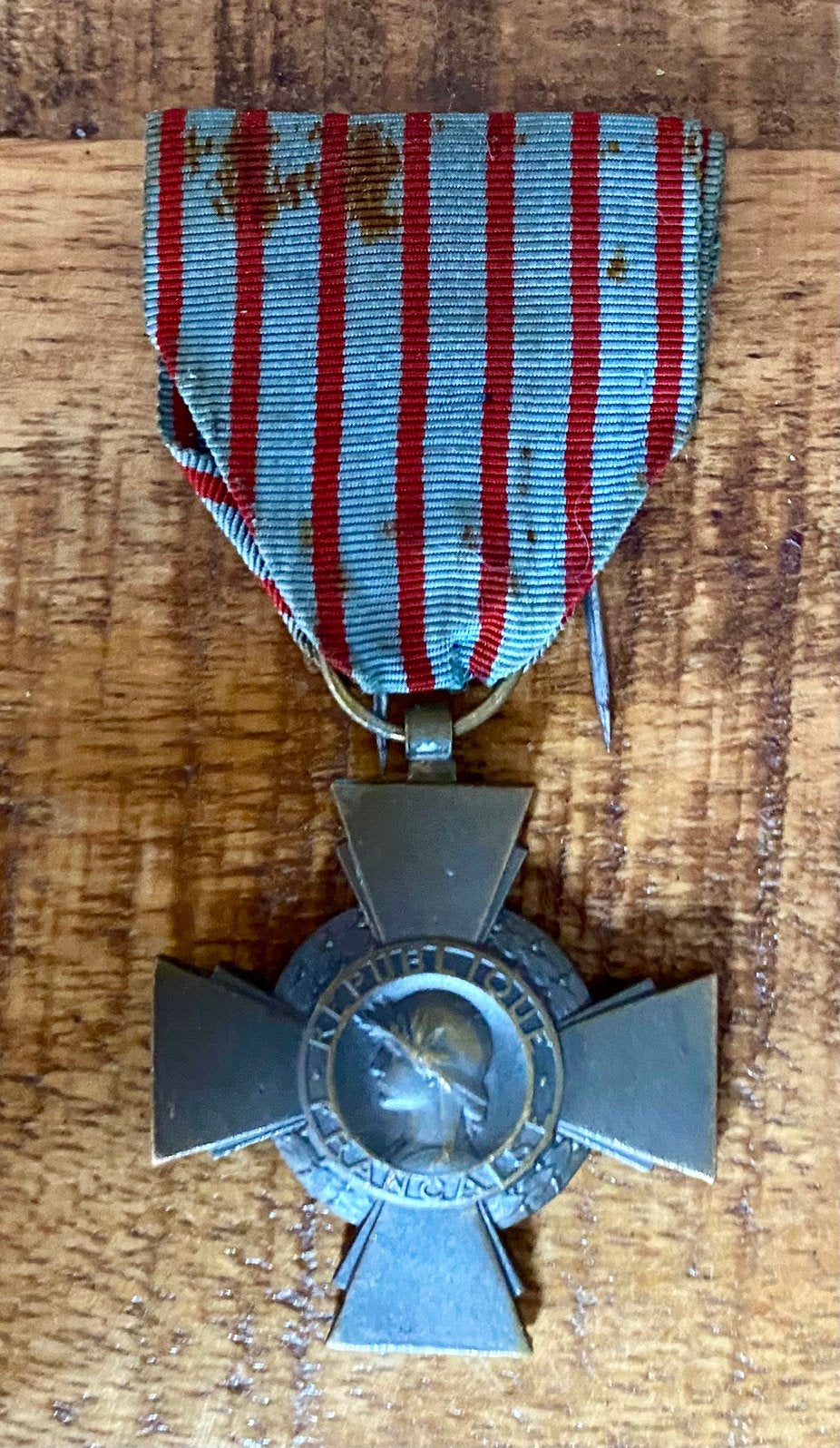 Croix du combattant (Franse Soldatenkruis of Strijderskruis), Verzenden, Landmacht, Overige gebieden, Lintje, Medaille of Wings
