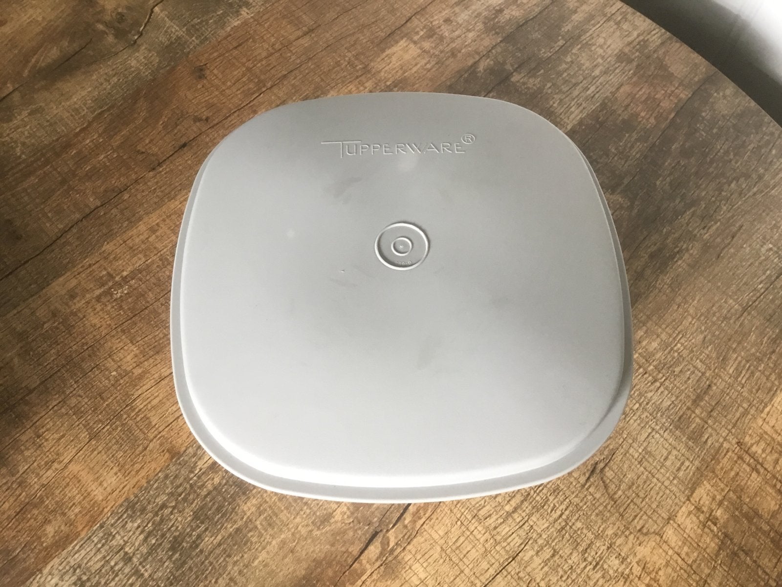 Tupperware Serveerwonder, Huis en Inrichting, Gebruikt, Wit, Ophalen of Verzenden, Met deksel