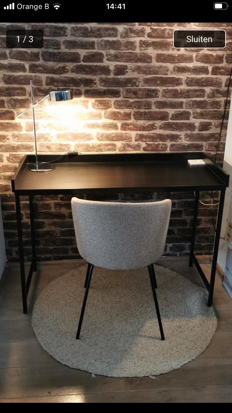 Zwarte bureau/ schrijftafel, Ophalen, Zo goed als nieuw