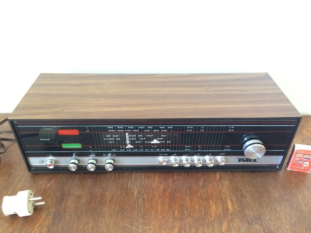 Intel 6302 jaren 70 tafelradio houtnerf vintage platte radio, Ophalen of Verzenden, Gebruikt, Radio