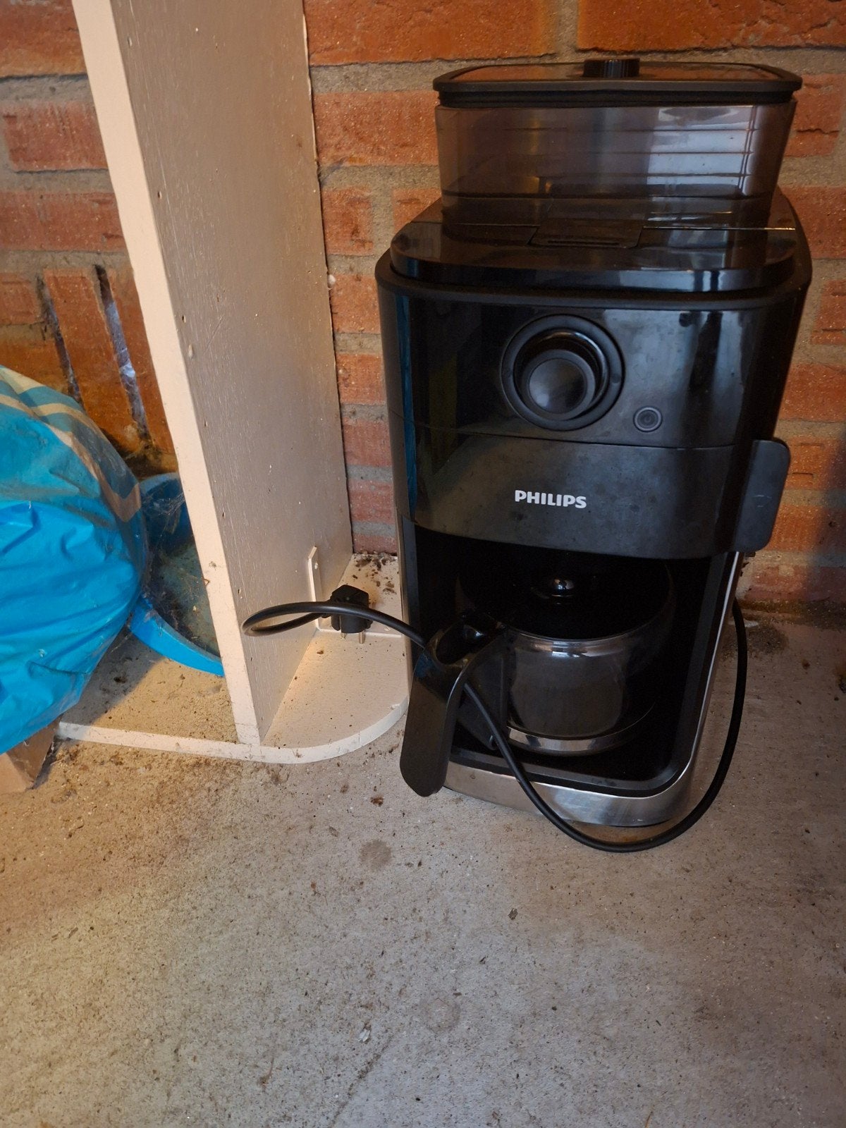 Philips Grind & Brew Koffiezetapparaat HD7769, Witgoed en Apparatuur, Ophalen, 10 kopjes of meer, Koffiemachine, Zo goed als nieuw