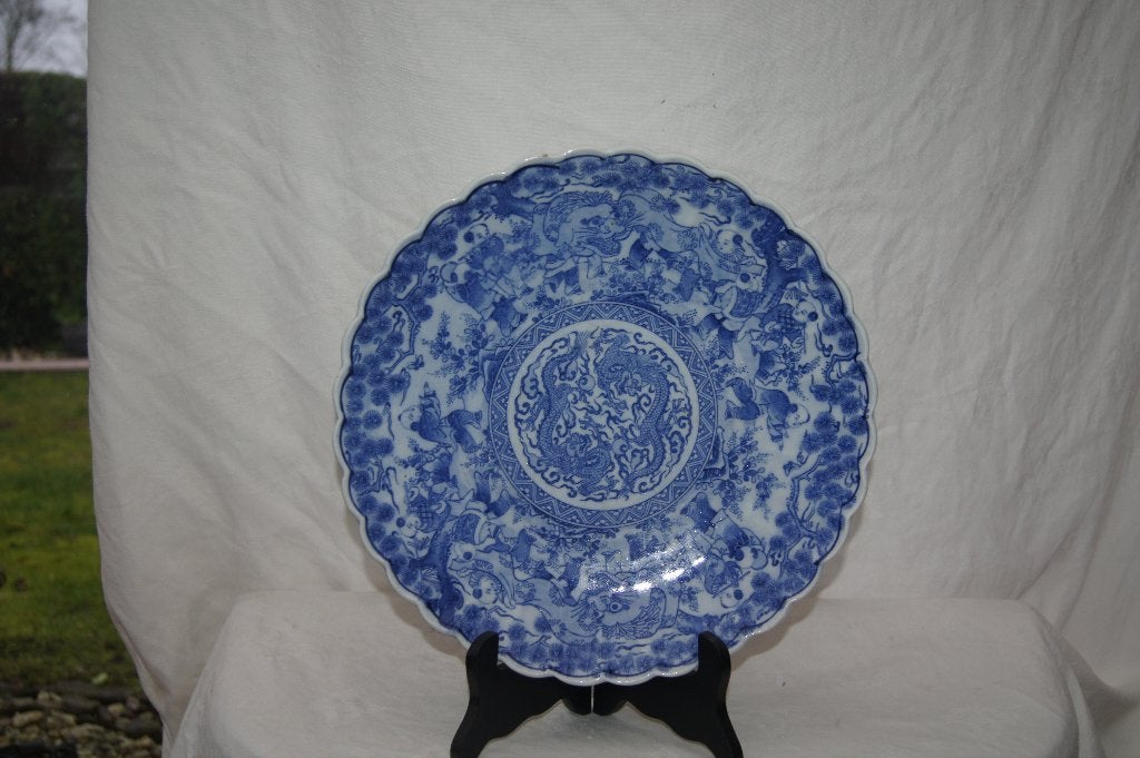 Antiek Chinees Blauw-Wit Porseleinen Schotel met Draken, Antiek en Kunst, Ophalen of Verzenden