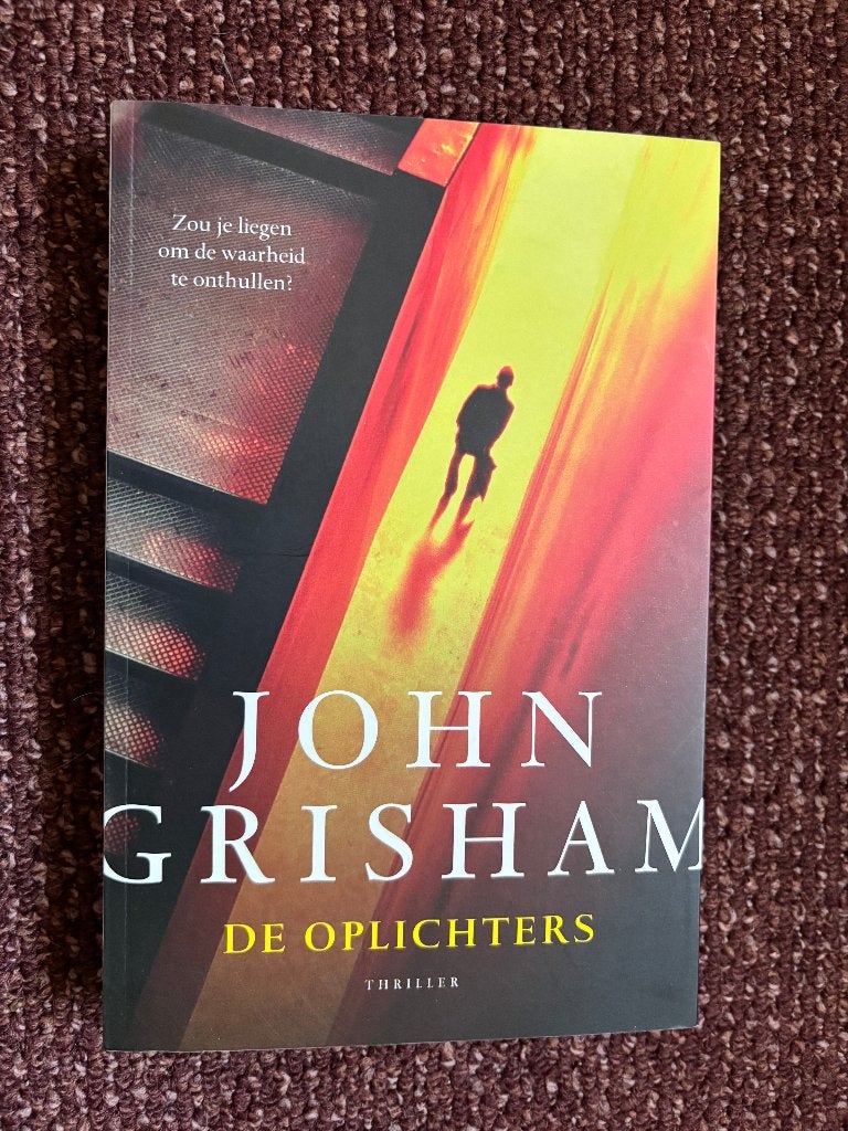 John Grisham, De Oplichters, Ophalen of Verzenden, Gelezen