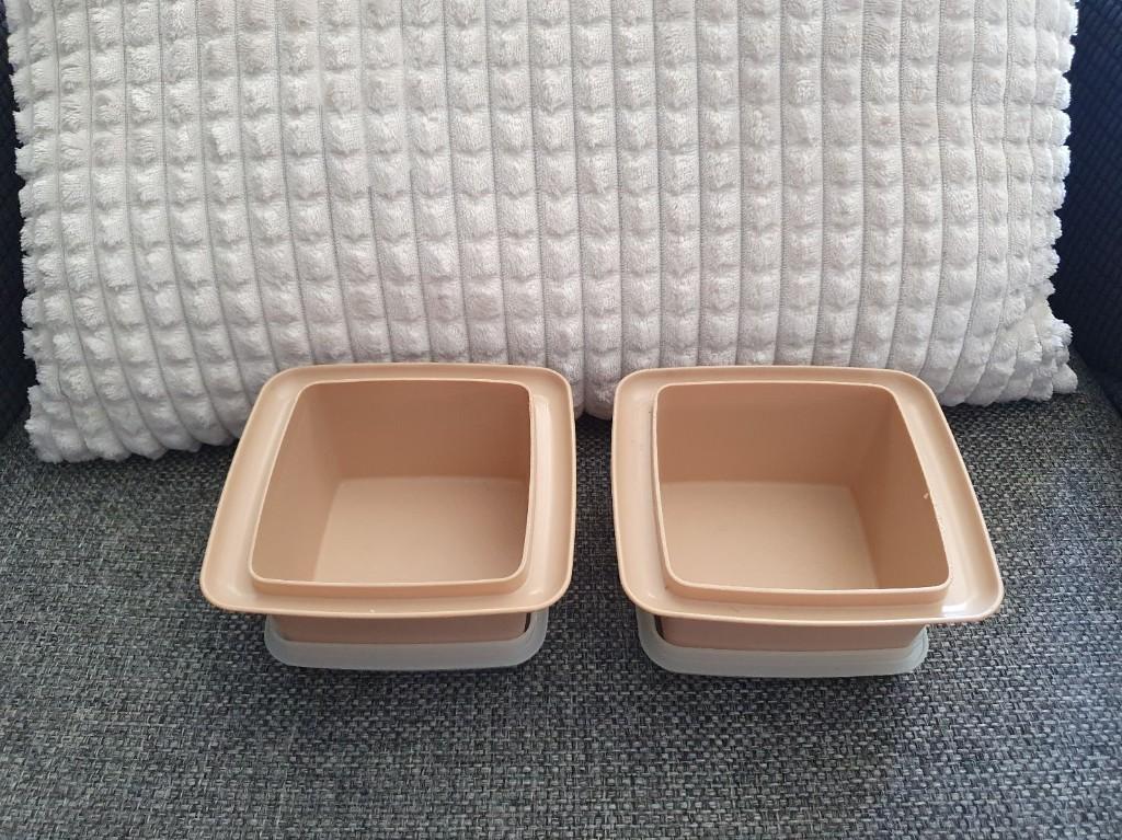 Tupperware retro bakjes beige met nat. deksel, Ophalen of Verzenden, Gebruikt, Crème, Bak of Kom