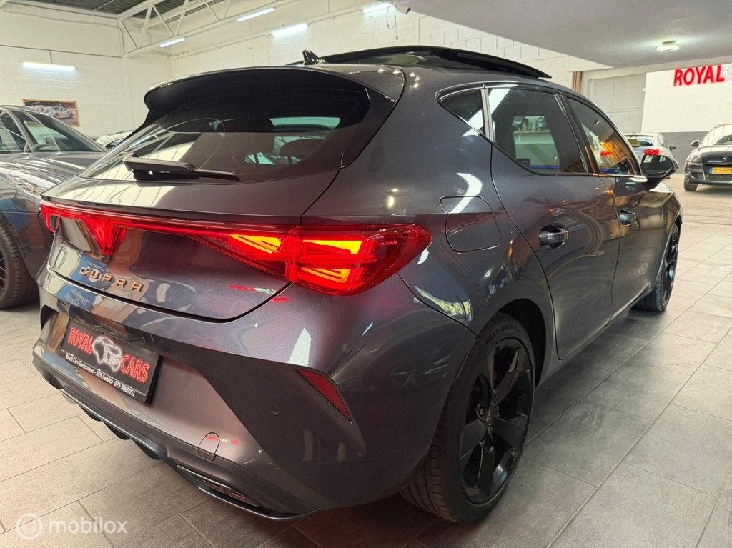CUPRA Leon 1.5 e-TSI/ Pano / Sfeer / Camera / Key / Garantie, Auto's, Cupra, Stof, 4 cilinders, 1573 kg, Leon