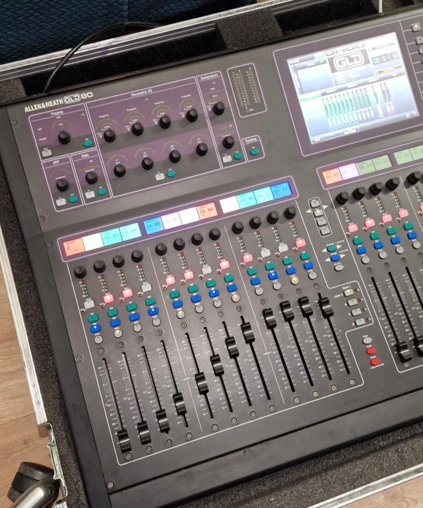 Allen & heath GLD80, Muziek en Instrumenten, Ophalen, Gebruikt, 20 kanalen of meer, Microfooningang