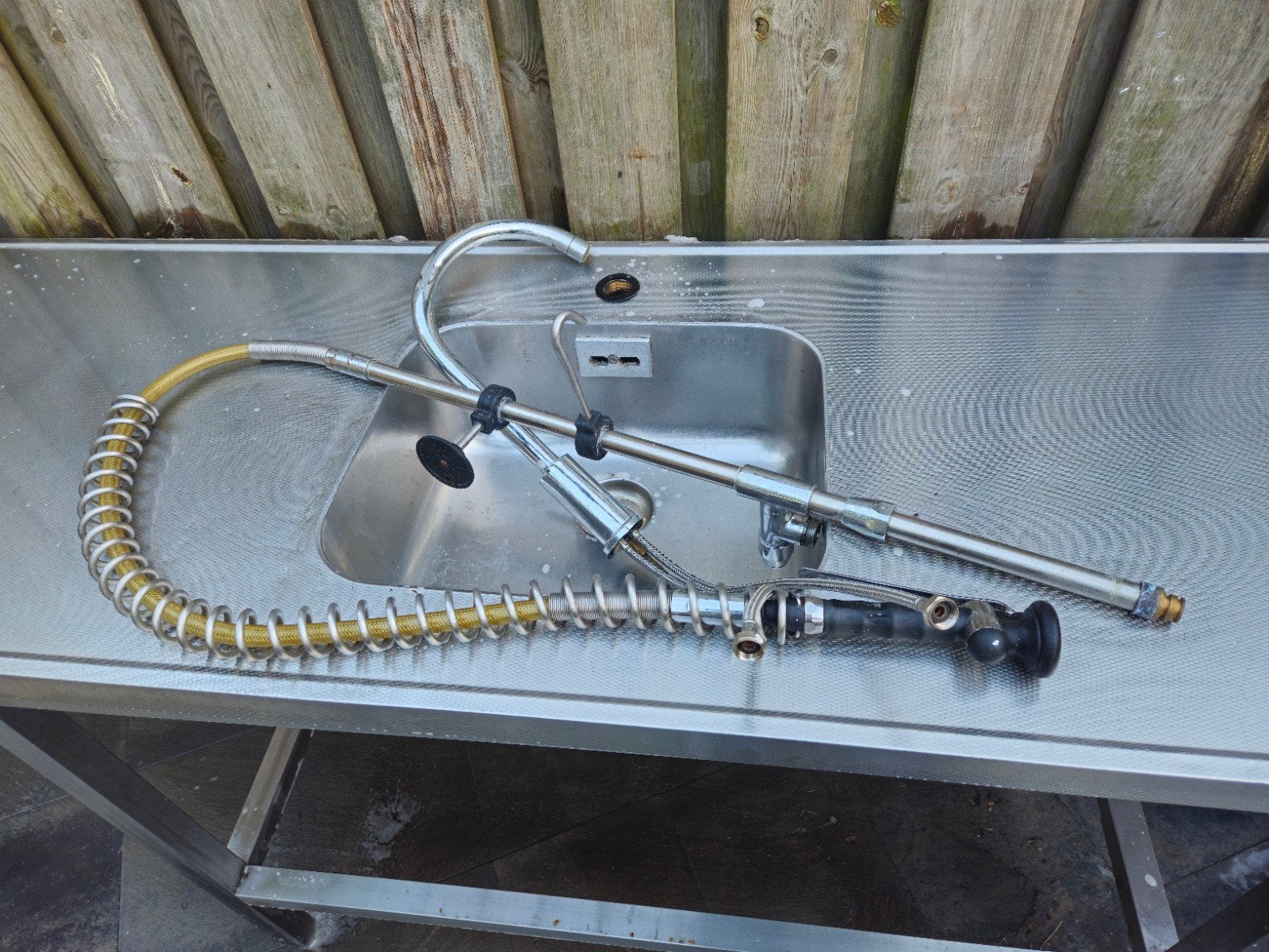 Professionele RVS spoeltafel met kraan, Ophalen