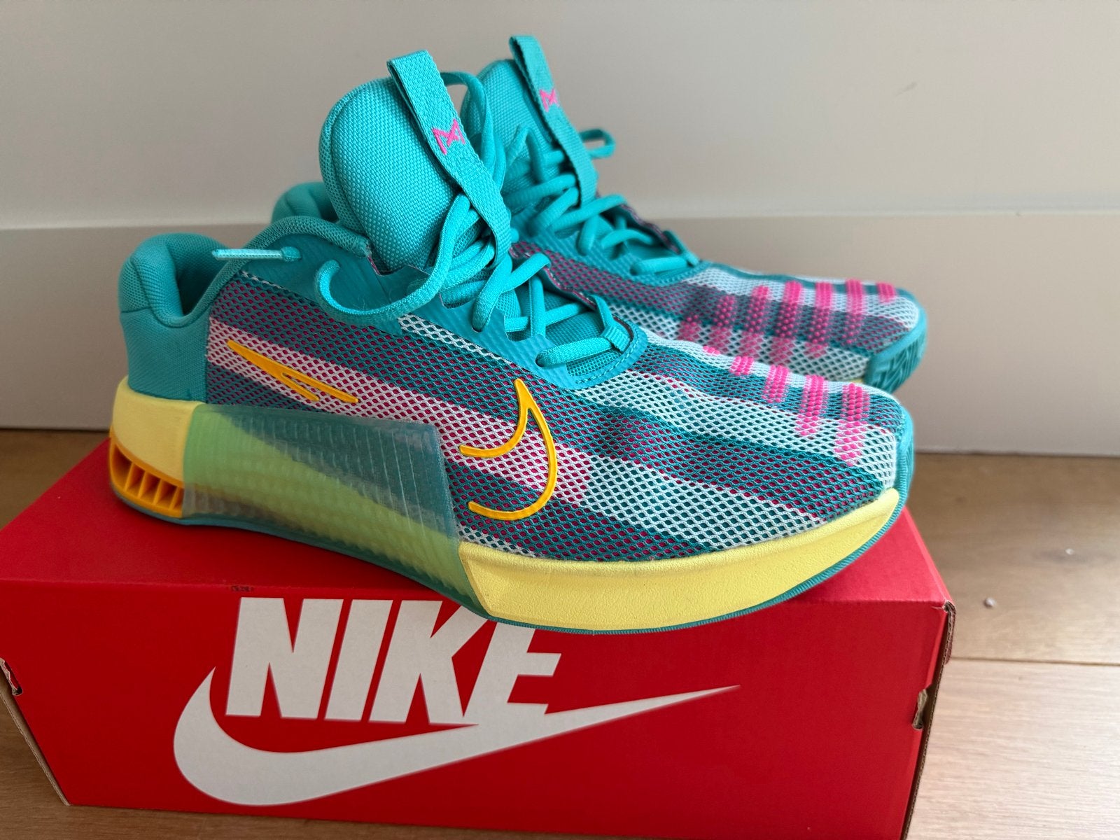 Nike Metcon 9 AMP Dusty Cactus  - Nieuwstaat, Kleding | Heren, Schoenen, Ophalen of Verzenden, Nieuw, Overige kleuren, Sneakers of Gympen