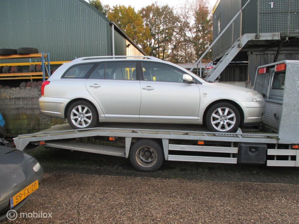 Onderdelen Toyota Avensis Wagon 2.0 D-4D Linea Luna, Gebruikt, Toyota, Toyota