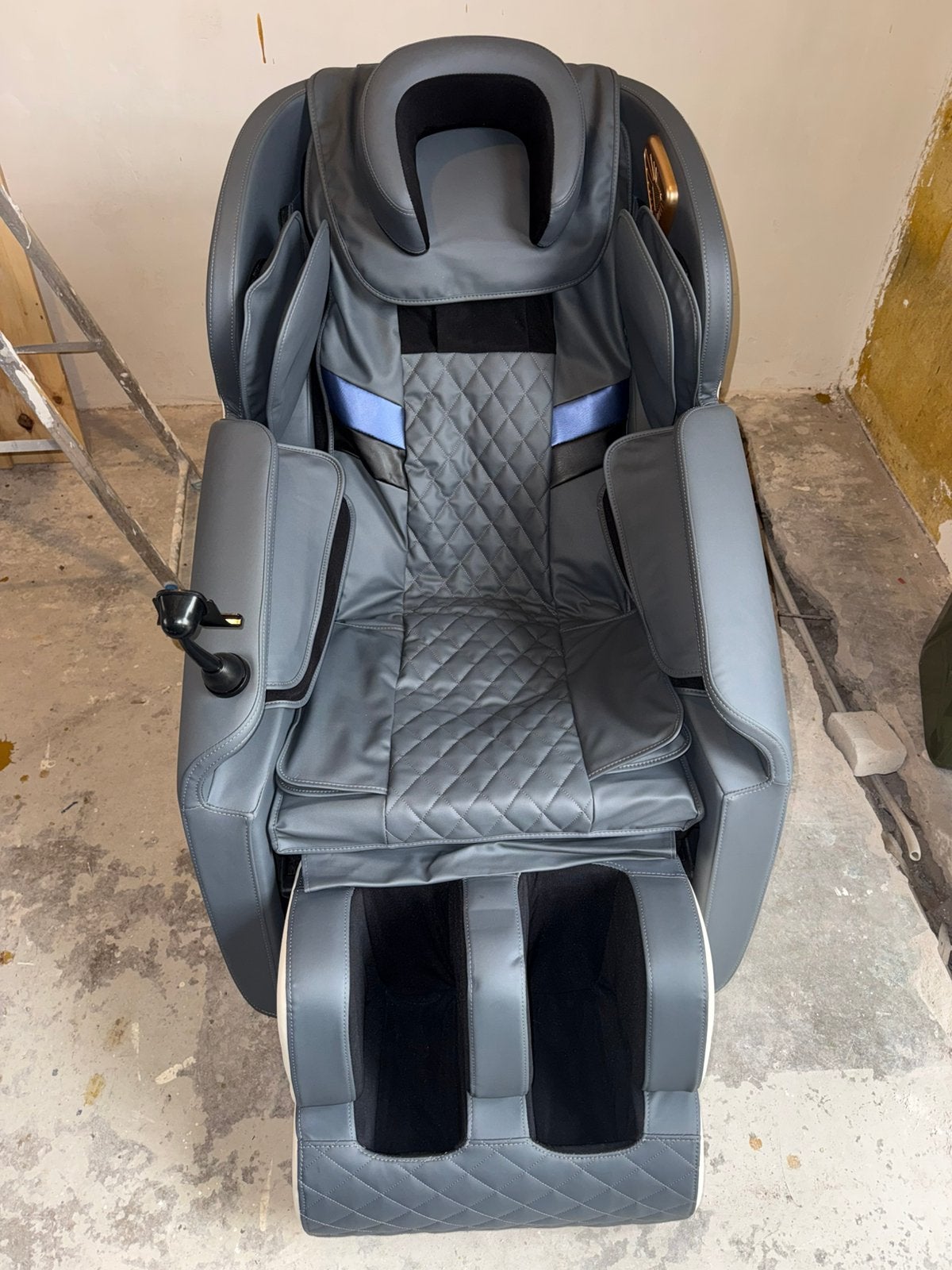 Massagestoel wit/grijs Nieuw, Ophalen, Nieuw, Massagestoel of Kussen