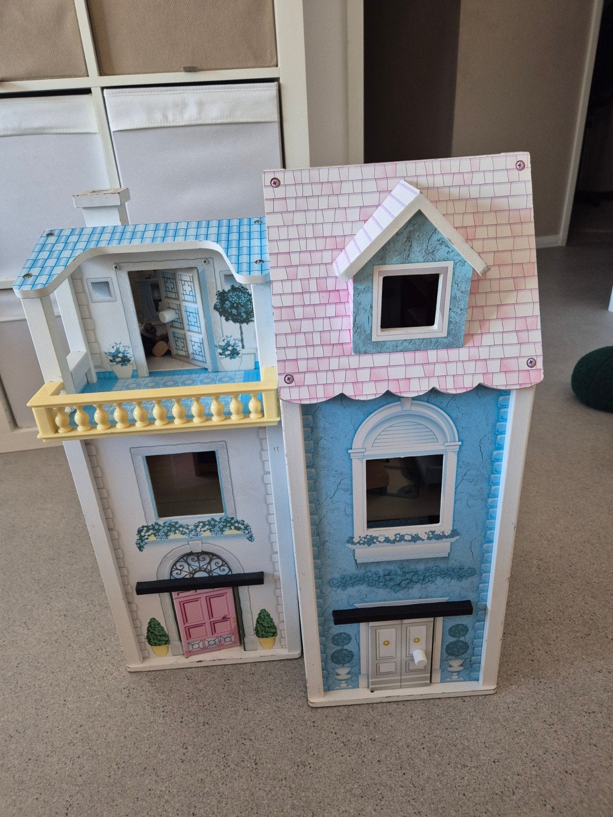Houten poppetjeshuis, Ophalen, Gebruikt, Poppenhuis