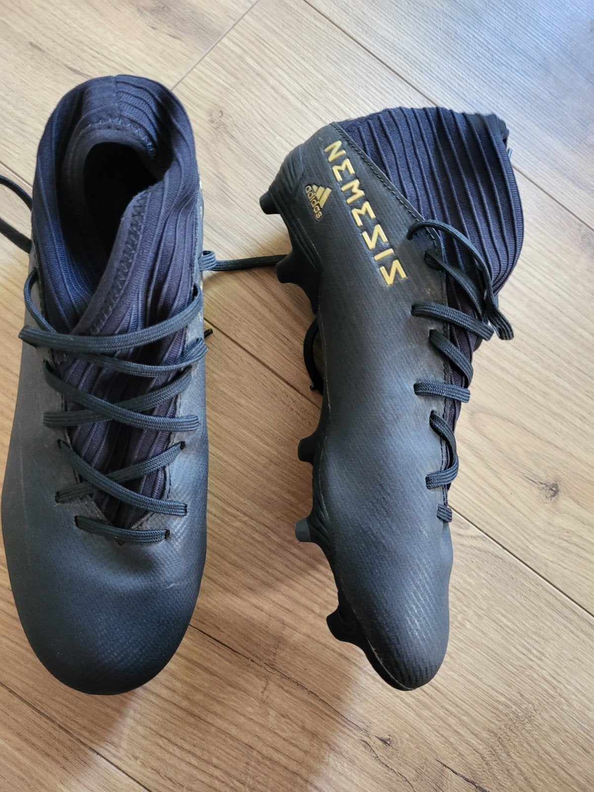 voetbalschoenen adidas maat 40 2/3, Maat XS of kleiner, Ophalen of Verzenden, Zo goed als nieuw, Schoenen