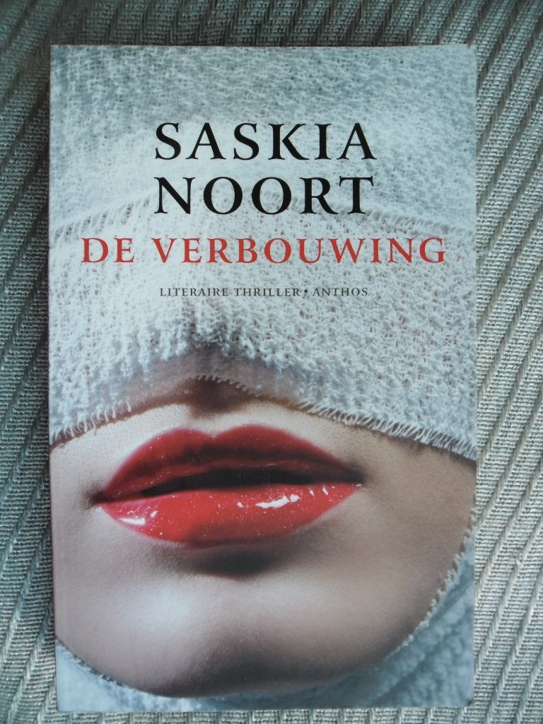 De Verbouwing-Saskia Noort, Boeken, Thrillers, Zo goed als nieuw, Nederland, Ophalen