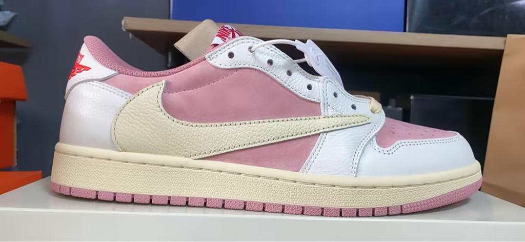 Travis Scott x Air Jordan 1 Pink | Alle maten | €99, Verzenden, Nieuw, Overige kleuren, Sneakers of Gympen